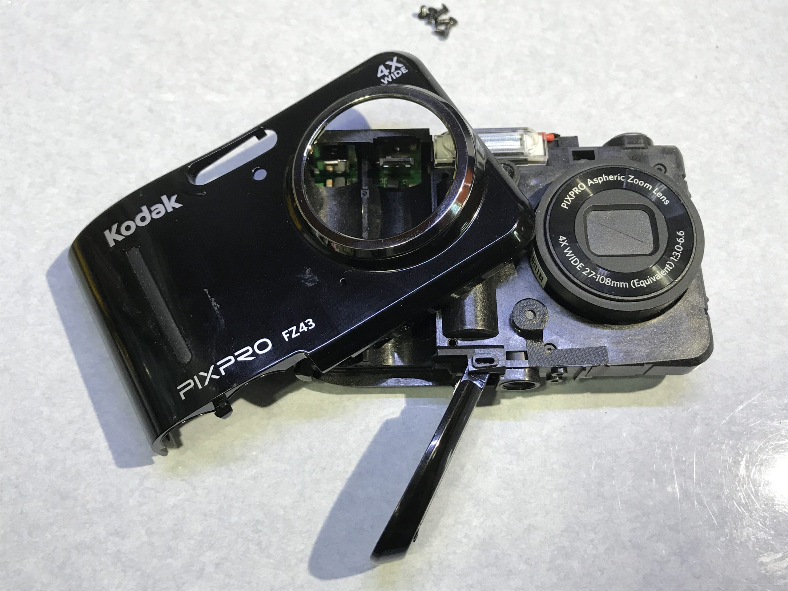 kodakのデジカメ、pixpro fz43分解 | にしきの理科準備室